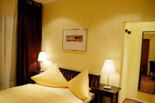 Hotel Akazienhof Дуйсбург Екстериор снимка