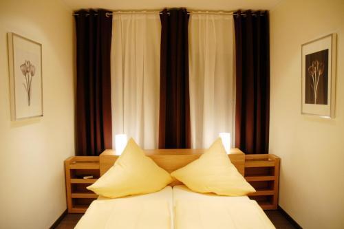 Hotel Akazienhof Дуйсбург Екстериор снимка