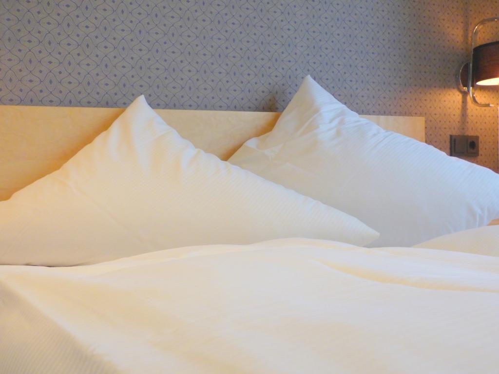Hotel Akazienhof Дуйсбург Екстериор снимка