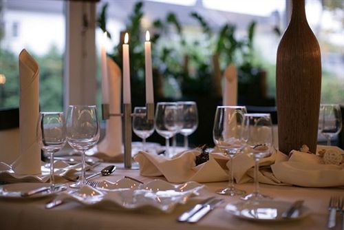 Hotel Akazienhof Дуйсбург Екстериор снимка